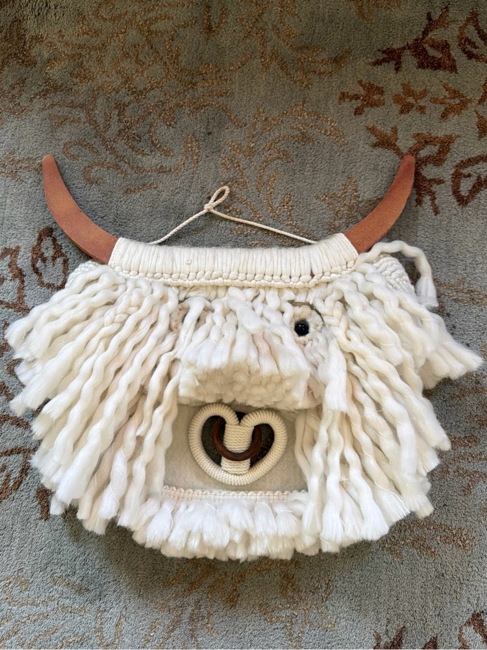 Handmade Macrame Highland Cow Wall Hanging - Cream with Horns